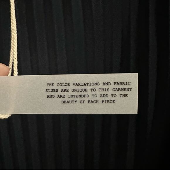 XiRENA FARAAH Twilight Navy Blue Pleated Midi Skirt Women’s size Medium NWT $194 - Picture 6 of 10